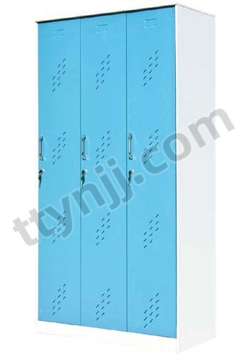 点击查看商品:圆边三门更衣柜